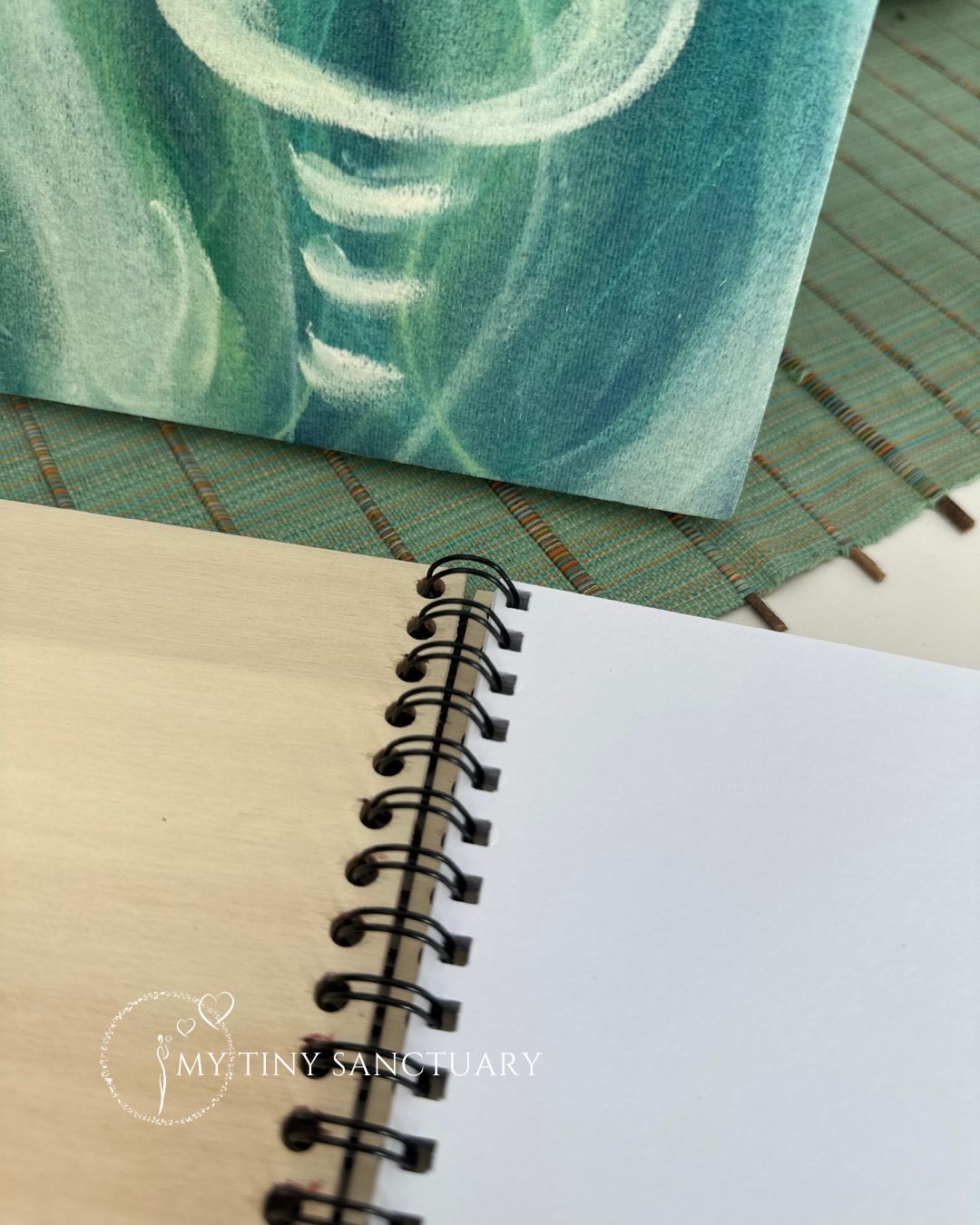 Healing Nature: Wooden Notebook for Mindful Reflections • 50 Blank pages