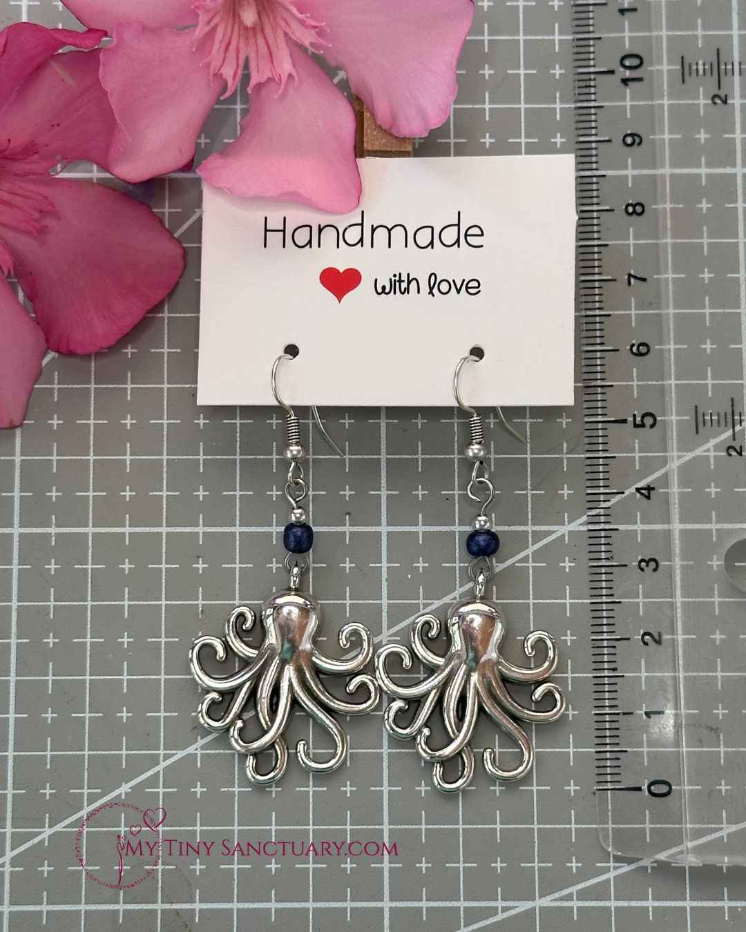 Silver Octopus Earrings – Symbol of Mystery, Intelligence & Deep Transformation