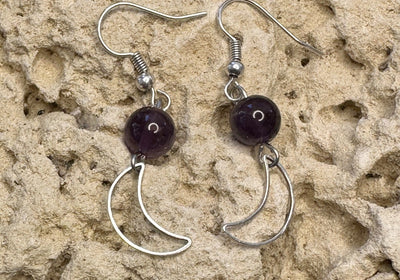 Silver Moon Amethyst Earring • Connect with your inner wisdom and rhytm