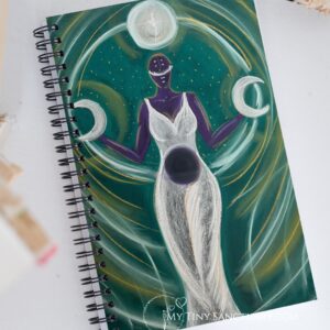 Moon Journal: Lady Moon Cycle – Track Your Inner Rhythms