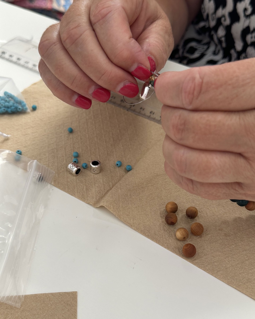 Bracelet Workshops-5-Learn and practice