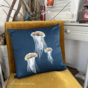Jellyfishes – The 3 Dancing Sea Creatures Decorative Cushion Case | Ocean-Inspired Home Art