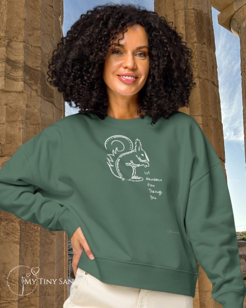 Squirrel Spirit Hoodie | Women fit | Organic